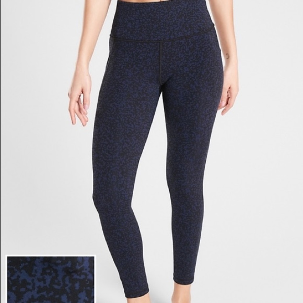Athleta blue gravel Stash pockets 7/8